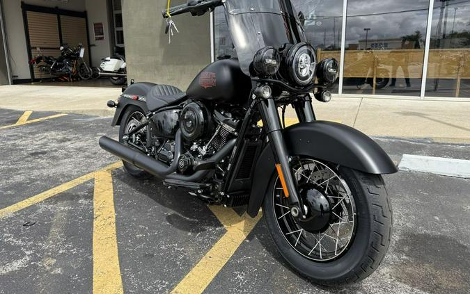 2026 Harley-Davidson® FLHD - Deadwood™