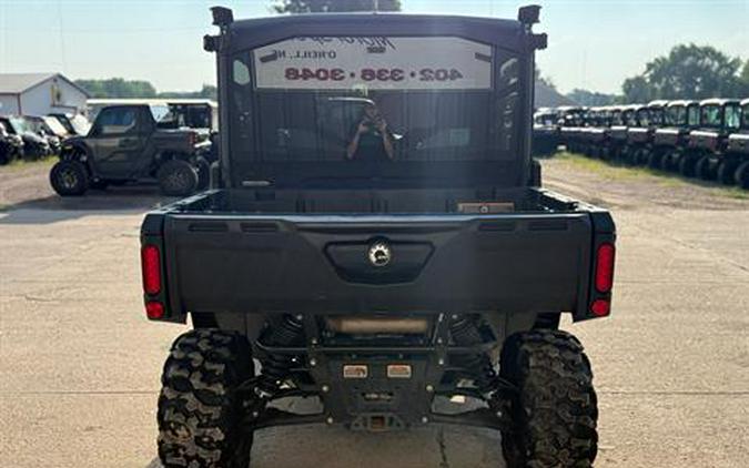 2025 Can-Am Defender DPS CAB