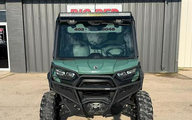 2025 Can-Am Defender DPS CAB