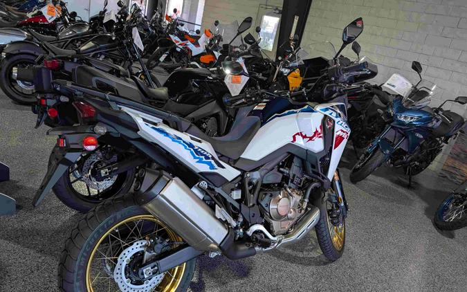 2026 Honda Africa Twin Pearl White - 200361