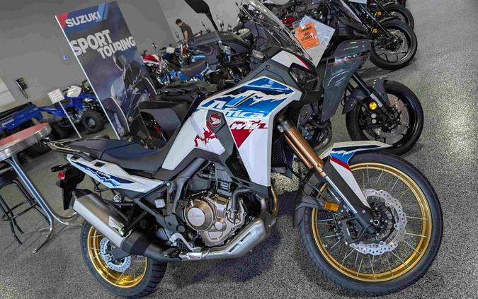 2026 Honda Africa Twin Pearl White - 200361