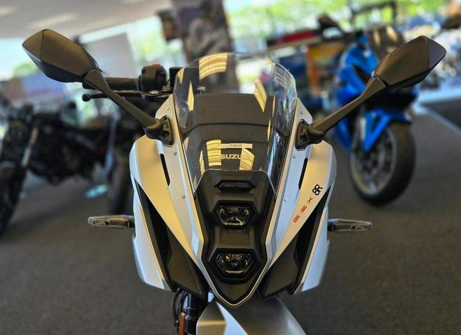 2024 Suzuki GSX-8R