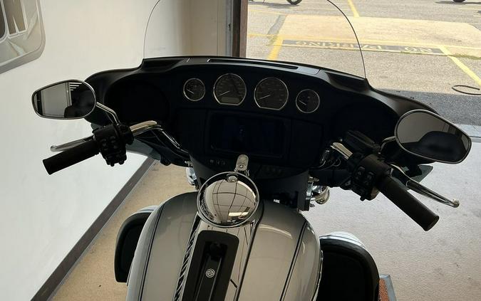 2023 Harley-Davidson® FLHTCUTG - Tri Glide® Ultra