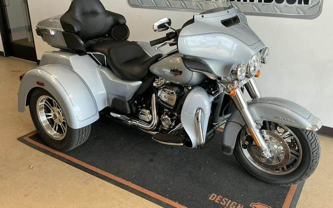 2023 Harley-Davidson® FLHTCUTG - Tri Glide® Ultra