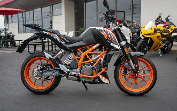 2015 KTM Duke 390