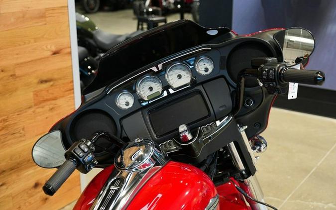2023 Harley-Davidson Street Glide FLHXST - ST