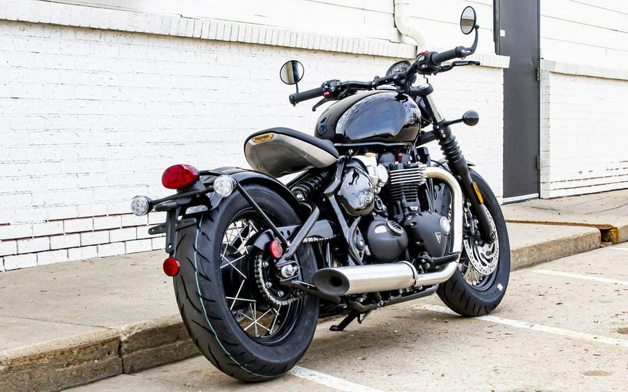 2024 Triumph Bonneville Bobber Jet Black