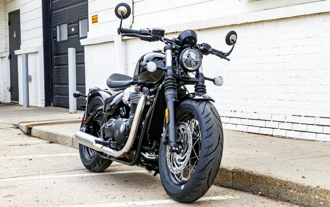 2024 Triumph Bonneville Bobber Jet Black