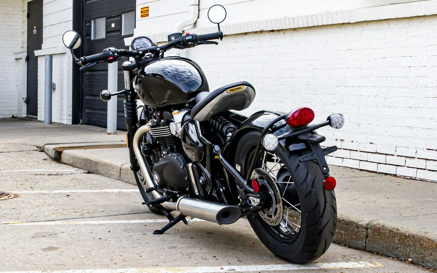 2024 Triumph Bonneville Bobber Jet Black