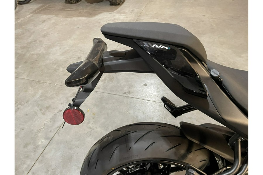 2026 CFMOTO 675NK - TUNDRA GRAY