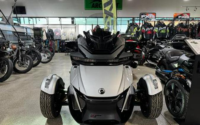 2023 Can-Am Spyder RT