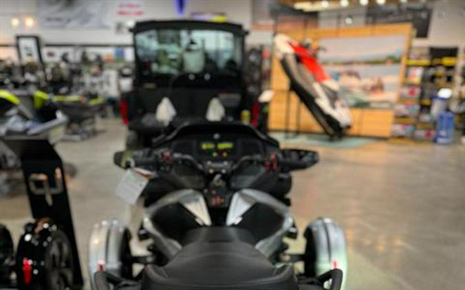 2023 Can-Am Spyder RT