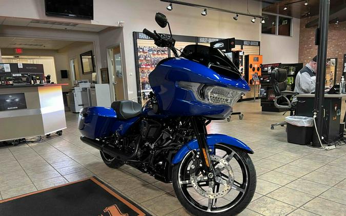 2024 Harley-Davidson Road Glide® Blue Burst