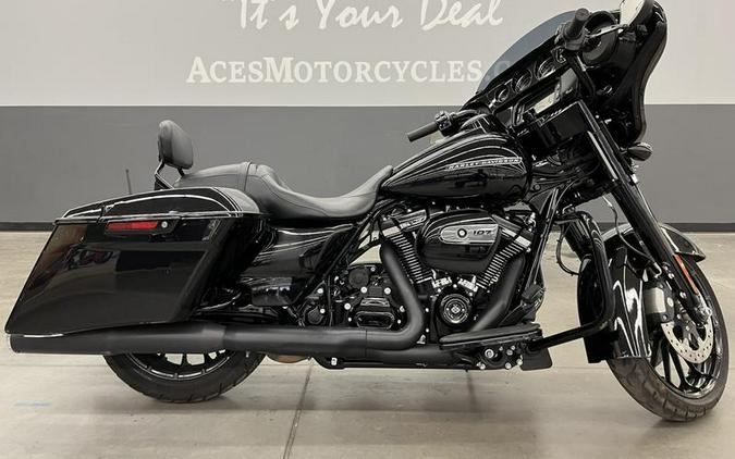 2018 Harley-Davidson® FLHXS - Street Glide® Special