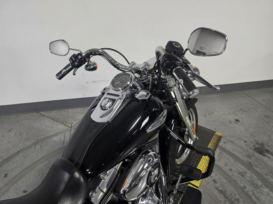 2013 Harley-Davidson® FLD - Dyna® Switchback™