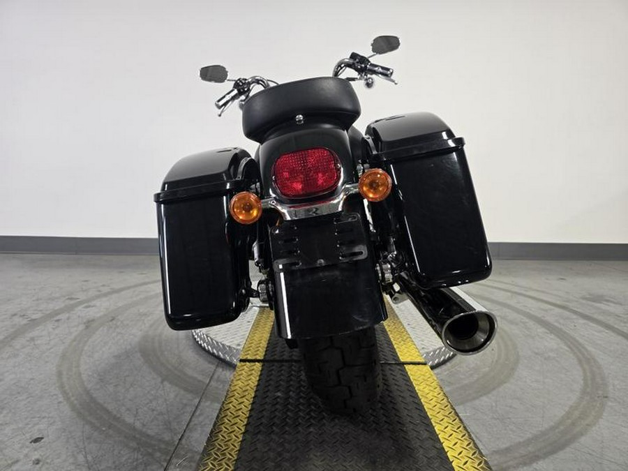 2013 Harley-Davidson® FLD - Dyna® Switchback™