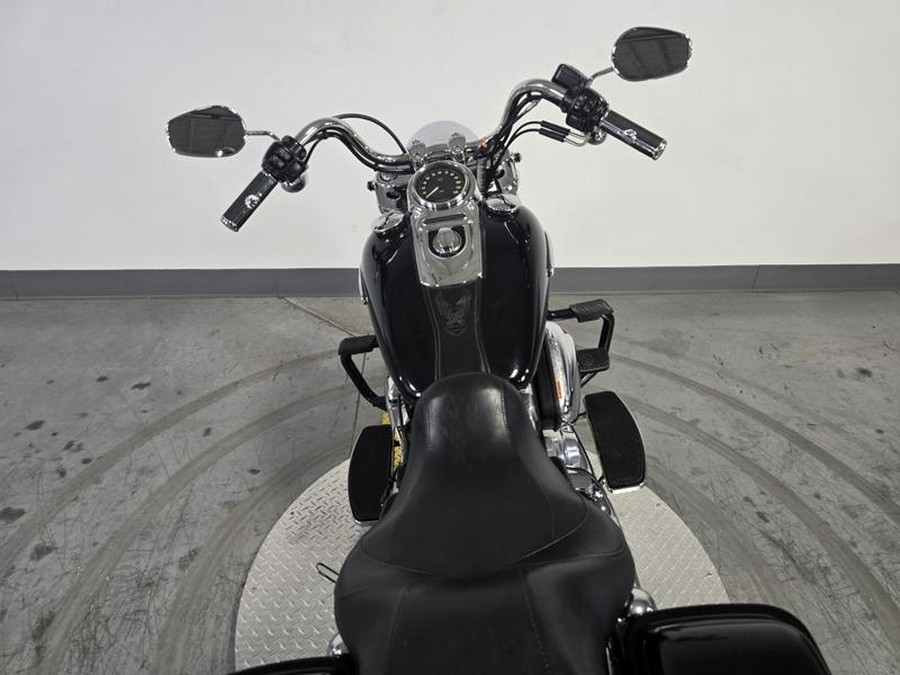 2013 Harley-Davidson® FLD - Dyna® Switchback™