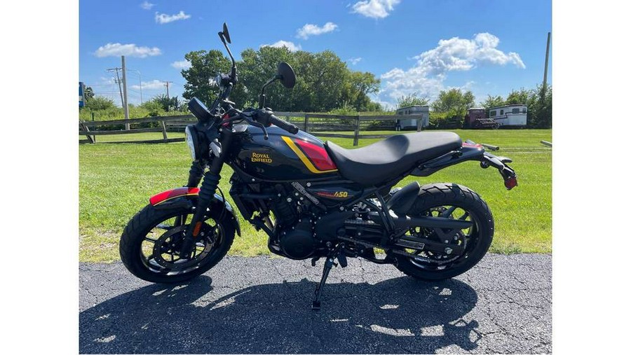 2026 Royal Enfield GUERRILLA 450 - PLAYA BLACK