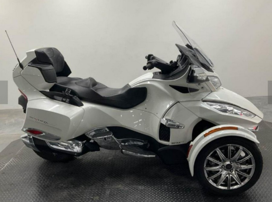 2017 Can-Am Spyder RT Limited