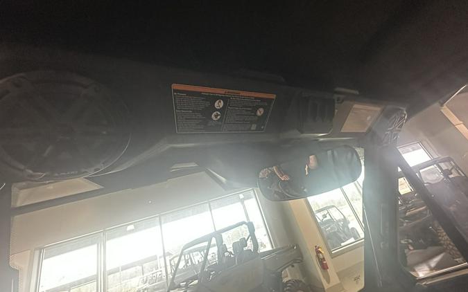 2026 Can-Am Defender Limited HD11