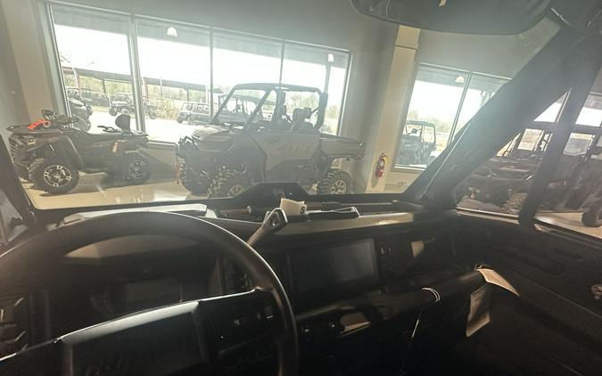 2026 Can-Am Defender Limited HD11