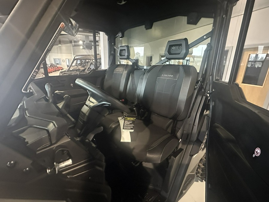 2026 Can-Am Defender Limited HD11