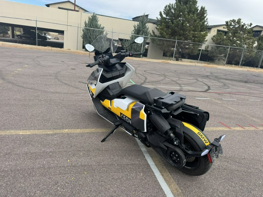 2023 BMW Motorrad CE 04