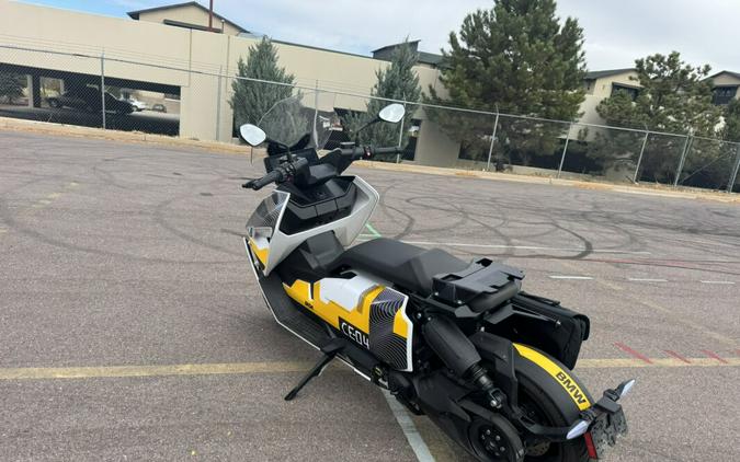 2023 BMW Motorrad CE 04