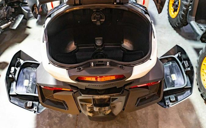 2026 Can-Am Spyder RT Limited Platine