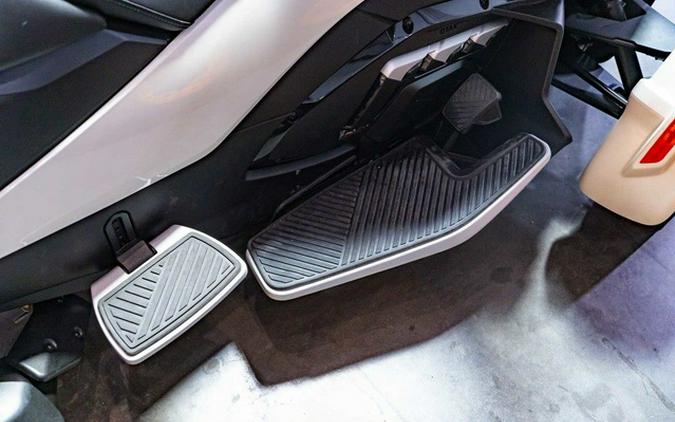 2026 Can-Am Spyder RT Limited Platine