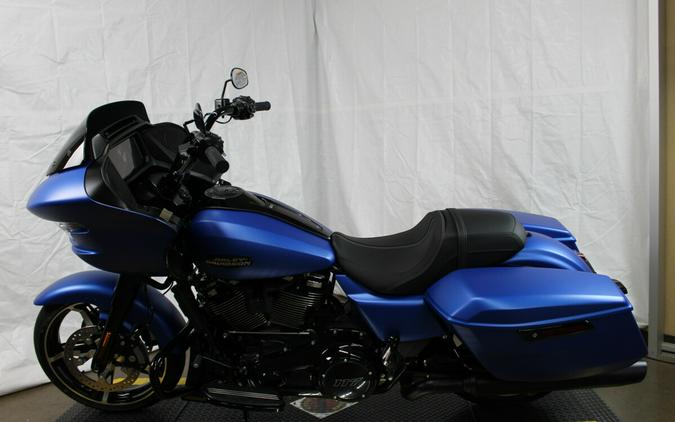 Harley-Davidson® Road Glide® 2026 FLTRX 84684635 AURORA BLUE DNM
