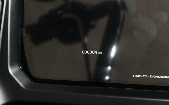 Harley-Davidson® Road Glide® 2026 FLTRX 84684635 AURORA BLUE DNM