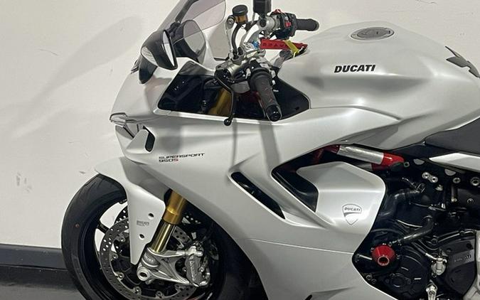 2023 Ducati Supersport 950 S Arctic White