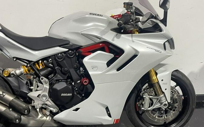 2023 Ducati Supersport 950 S Arctic White