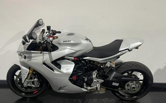 2023 Ducati Supersport 950 S Arctic White