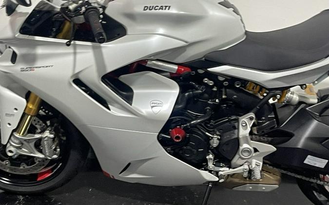 2023 Ducati Supersport 950 S Arctic White