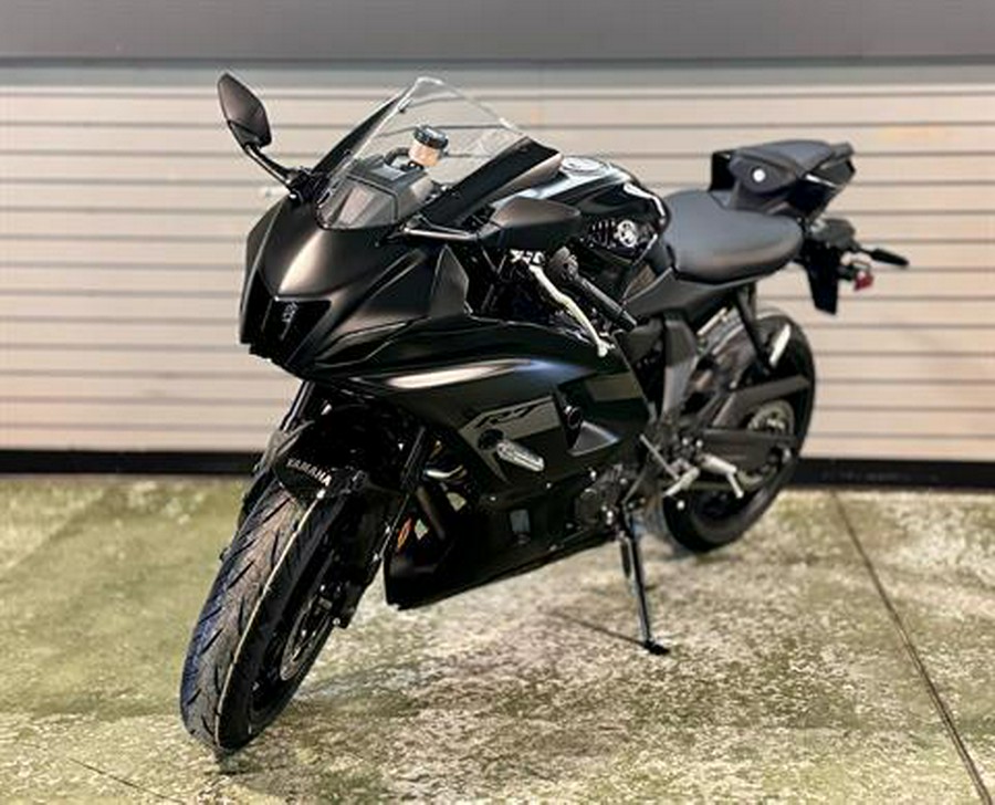 2025 Yamaha YZF-R7