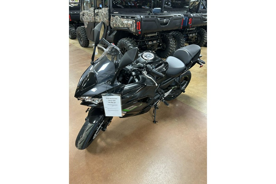 2025 NINJA 650 - Kawasaki