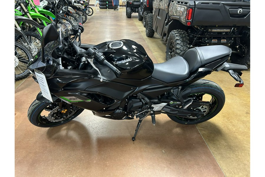 2025 NINJA 650 - Kawasaki