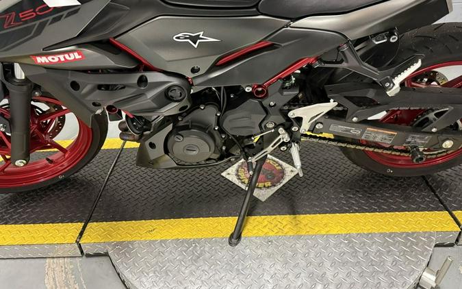 2024 Kawasaki Z500 SE ABS