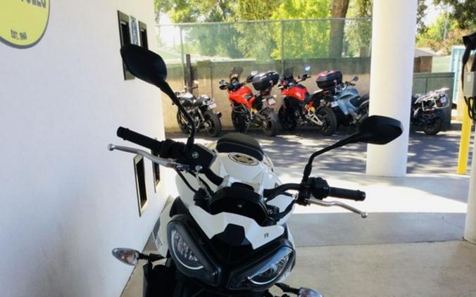 2024 Triumph Street Triple 765 R Crystal White