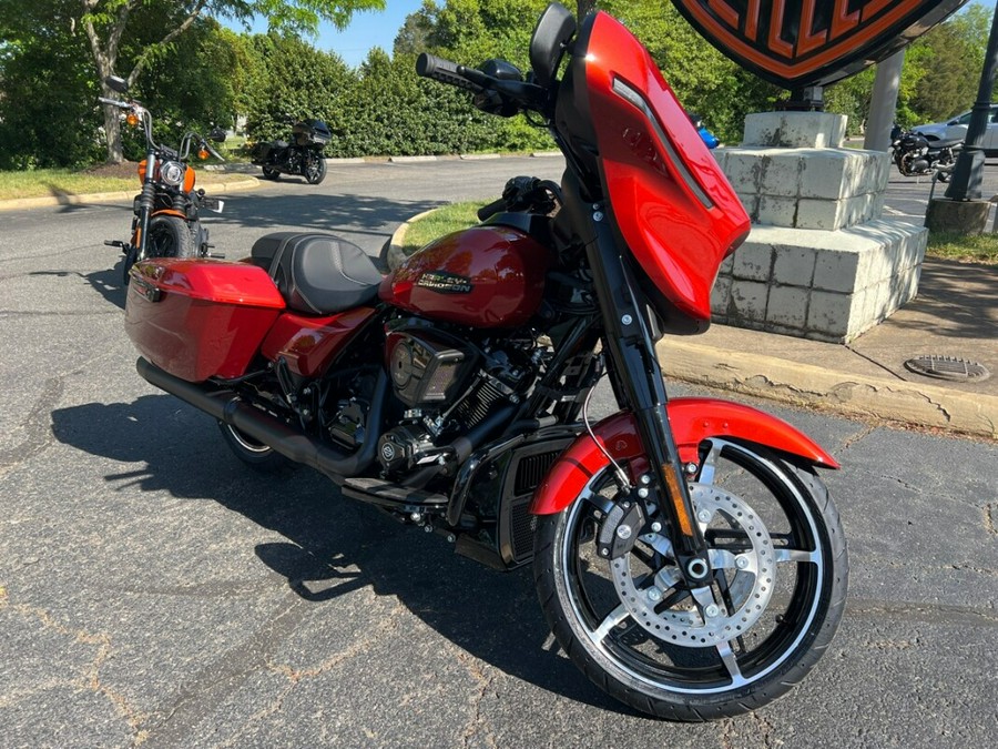 2024 FLHX Street Glide®