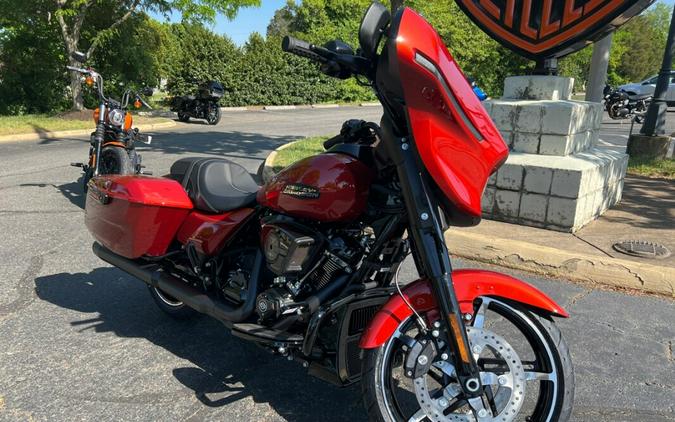 2024 FLHX Street Glide®