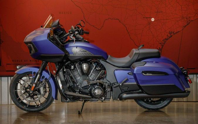 2024 Indian Motorcycle® Challenger Dark Horse® with PowerBand Audio Package