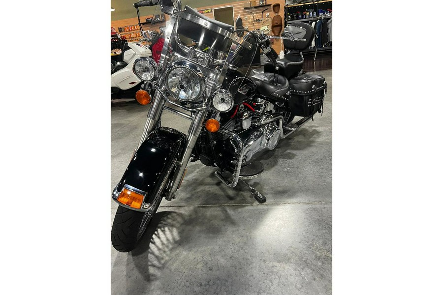 2014 Harley-Davidson® FLSTC Heritage Softail Classic