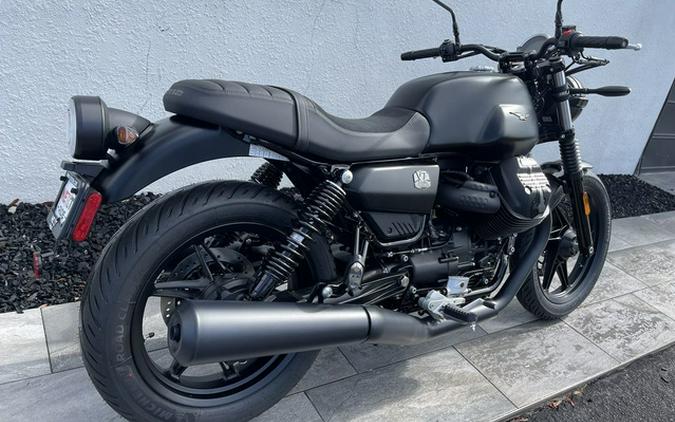 2023 Moto Guzzi V7 Stone