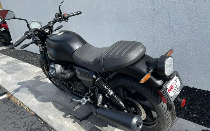 2023 Moto Guzzi V7 Stone