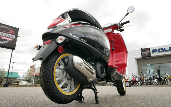 2023 Vespa Primavera 150 Disney Mickey Mouse Edition