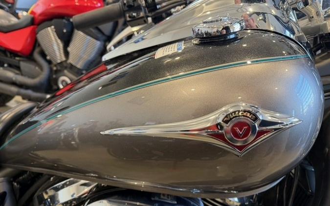 2024 Vulcan 900 Classic LT - Kawasaki