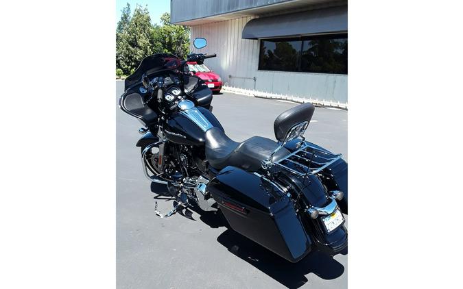 2015 Harley-Davidson® Road Glide® Base